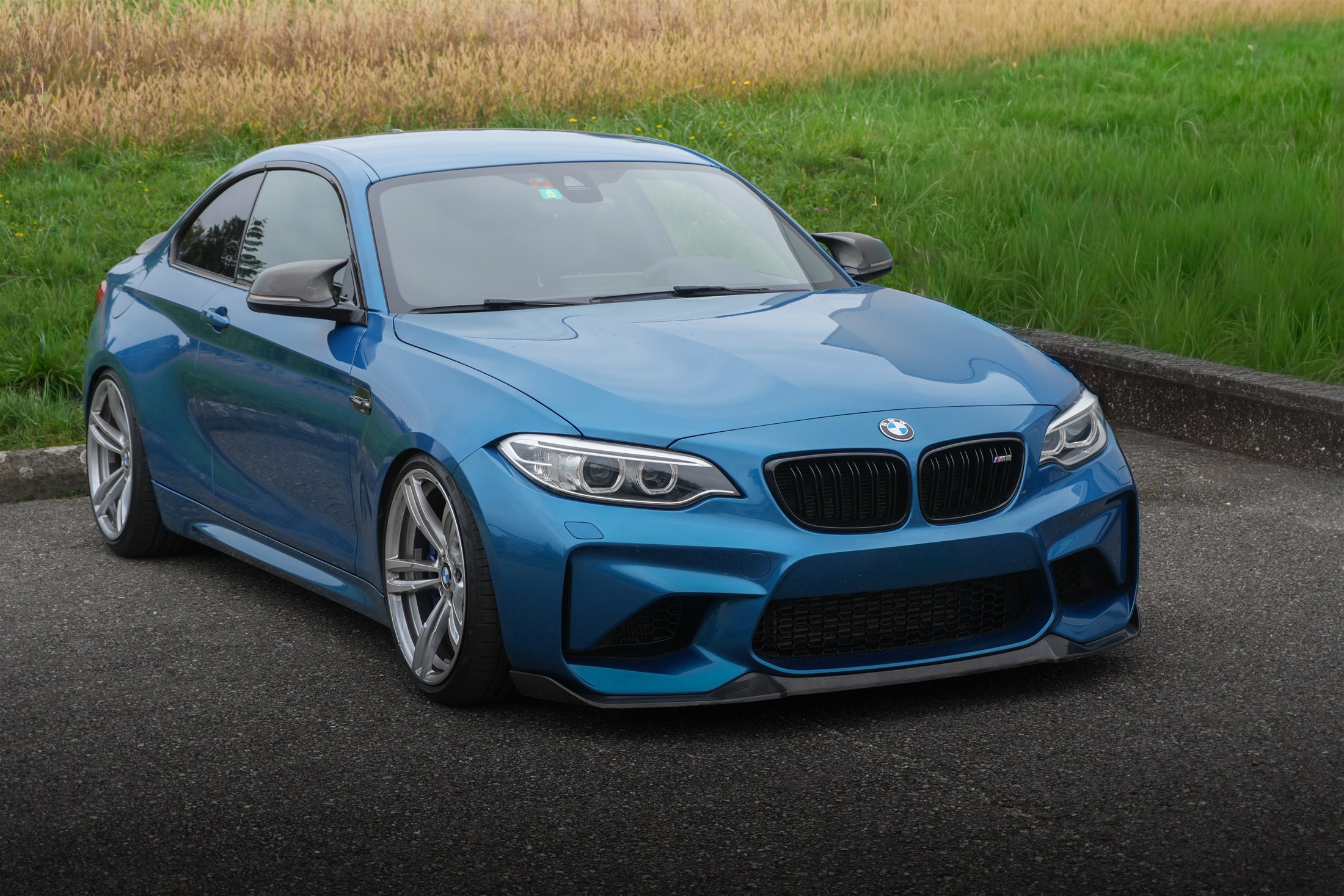 BMW M2 F87 Long Beach Blue